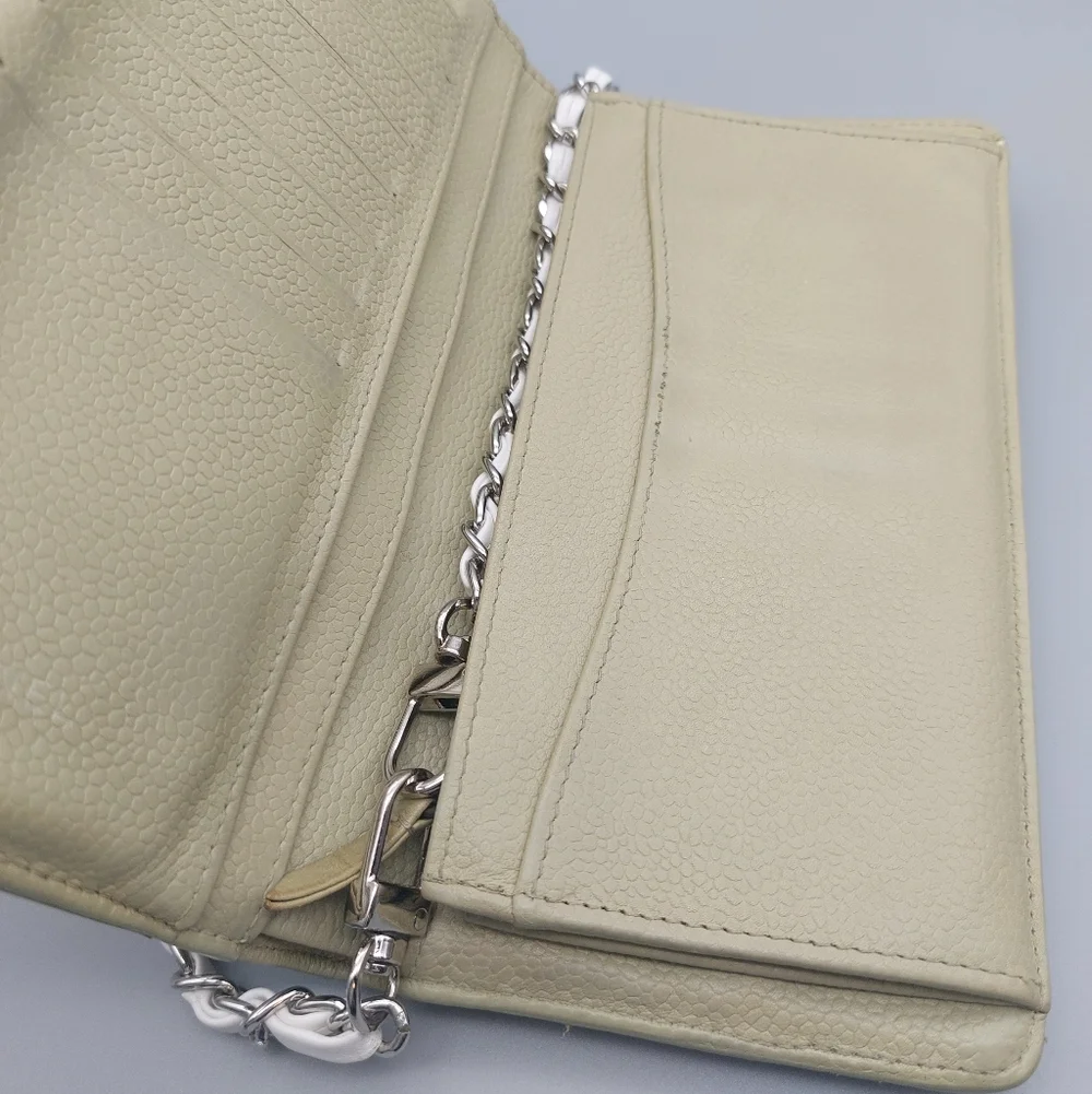 🩶CHANEL Authentic Khaki Quilted Leather Yen Wallet/Clutch🩶
